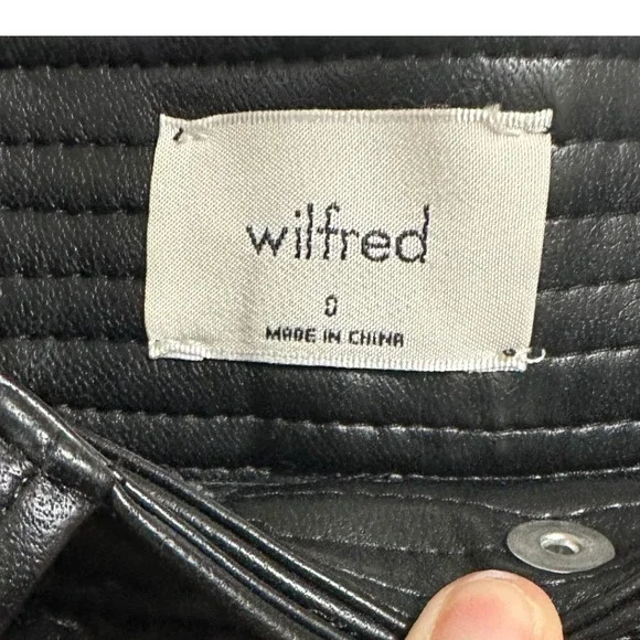 Wilfred Aritzia Black Vegan Leather High Rise Quilted Waist Straight Pants Sz 0 - Picture 3 of 5